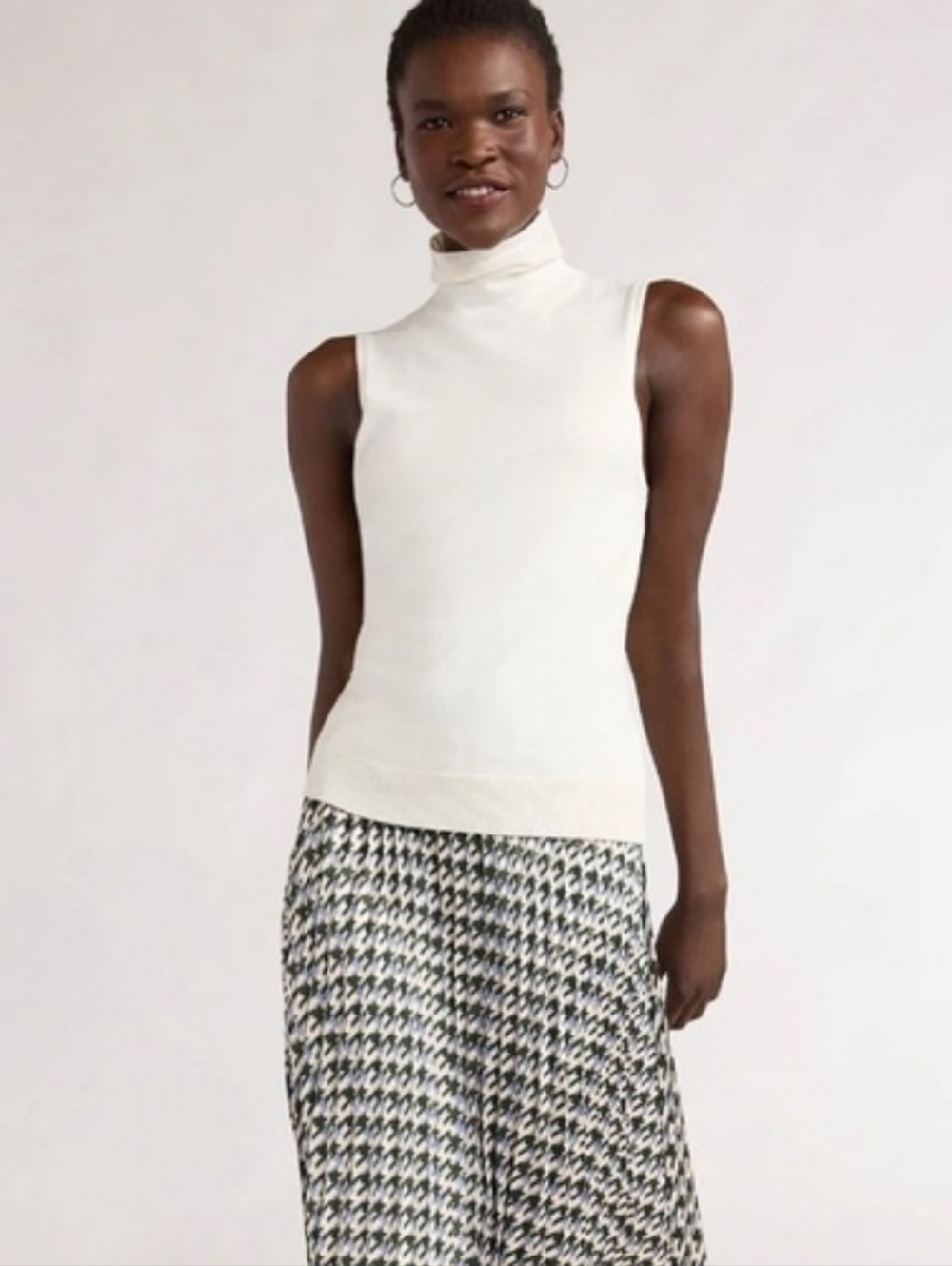 Scoop Turtleneck Sweater Shell Whisper White Size Large NWT